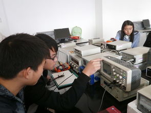 電子信息工程專業(yè)實驗室 聚焦計算機軟硬件研發(fā)的創(chuàng)新基地